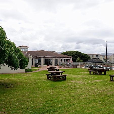 Villa Whales & Waves Hermanus Esterno foto