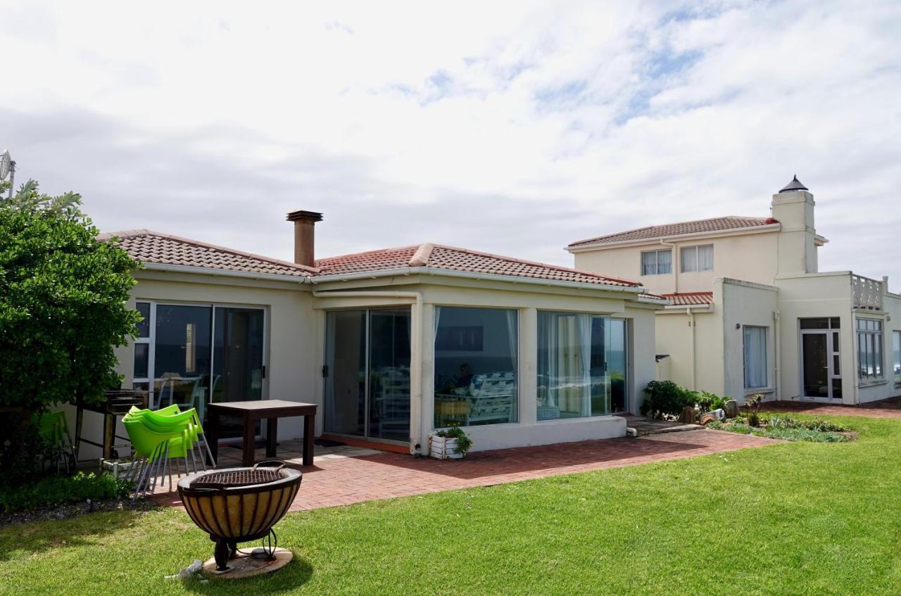 Villa Whales & Waves Hermanus Esterno foto